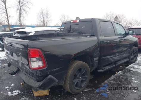 2021 Ram 1500 Big Horn 4X4 5'7 Box z USA, uszkodzony, nr VIN 1C6SRFFT8MN553496